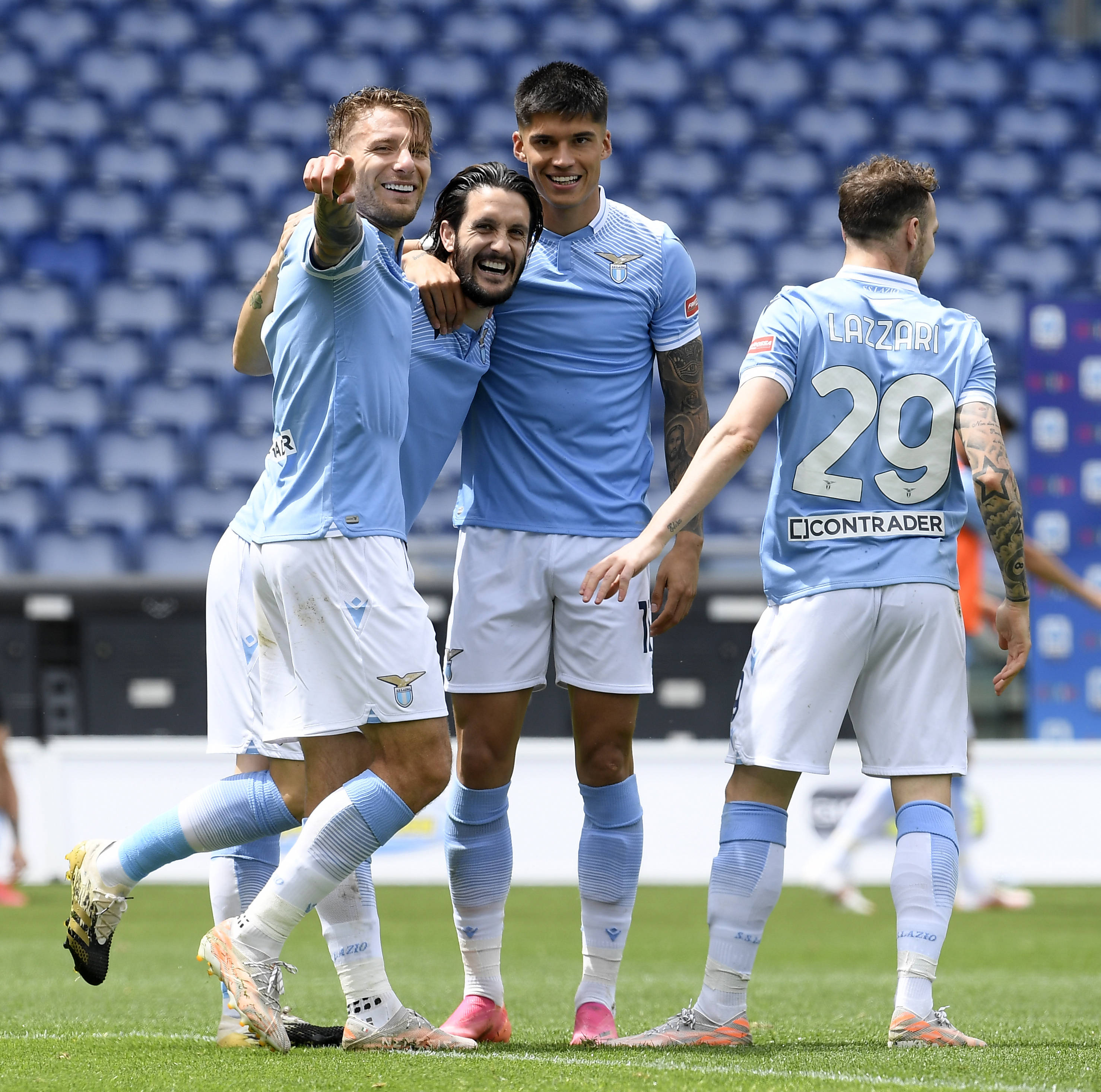 jinnianhui-关于国际比赛日体能课后，法兰克福临场应变备战欧超杯，目标明确，轮换策略成焦点的信息